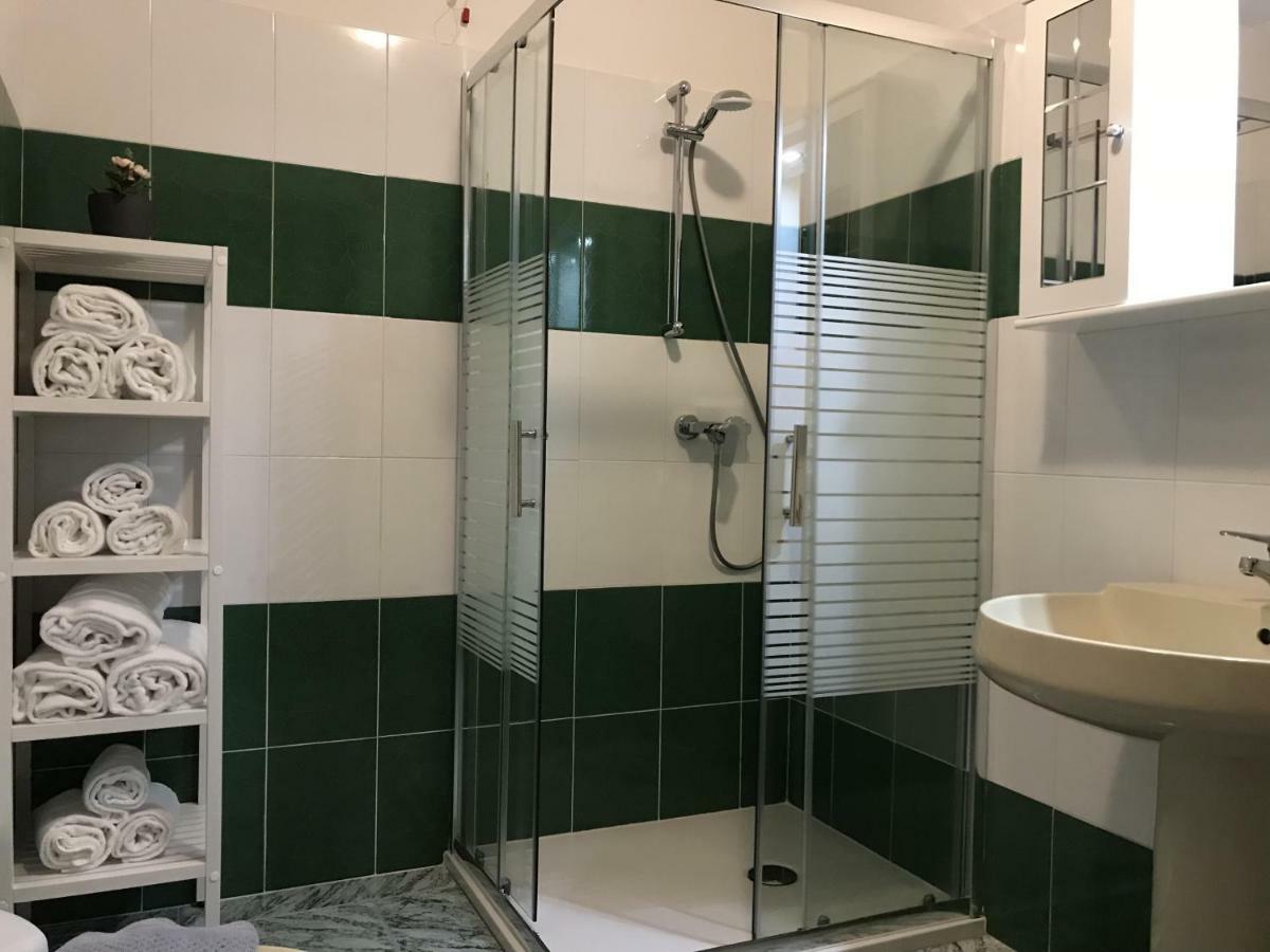 Anfite Apartments Castelletto Peschiera del Garda Luaran gambar