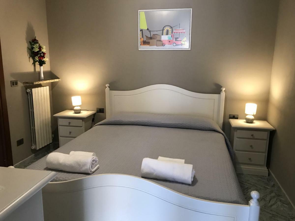 Anfite Apartments Castelletto Peschiera del Garda Luaran gambar