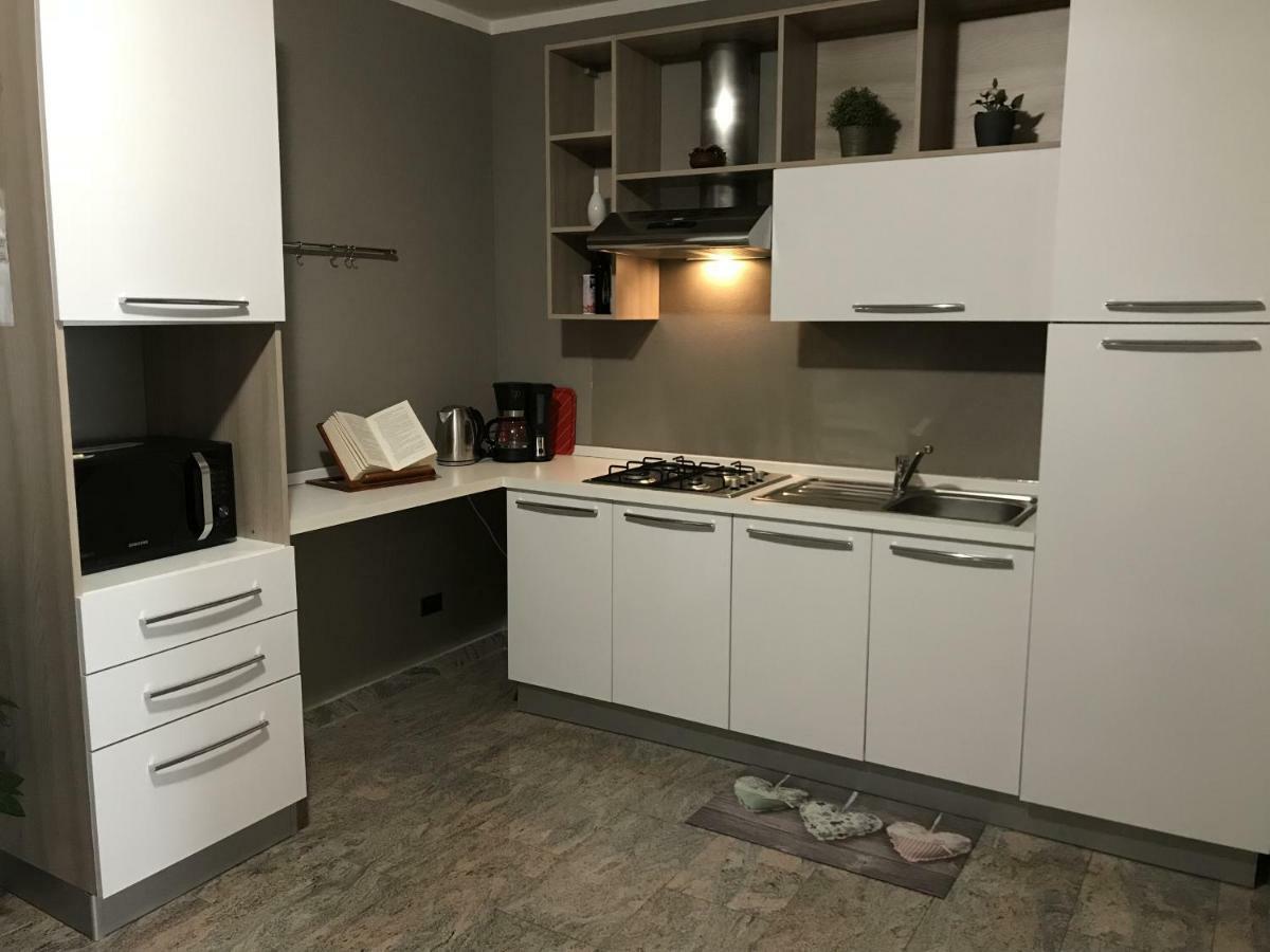 Anfite Apartments Castelletto Peschiera del Garda Luaran gambar